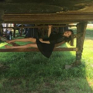 Meet your Posher, Emily